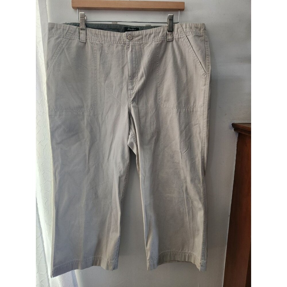 EDDIE BAUER Capri Pants Womens Size 18 Light Beige / Tan Vashon Fit Cotton NWT